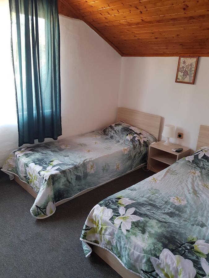 Guest Rooms Radost Balchik Eksteriør billede
