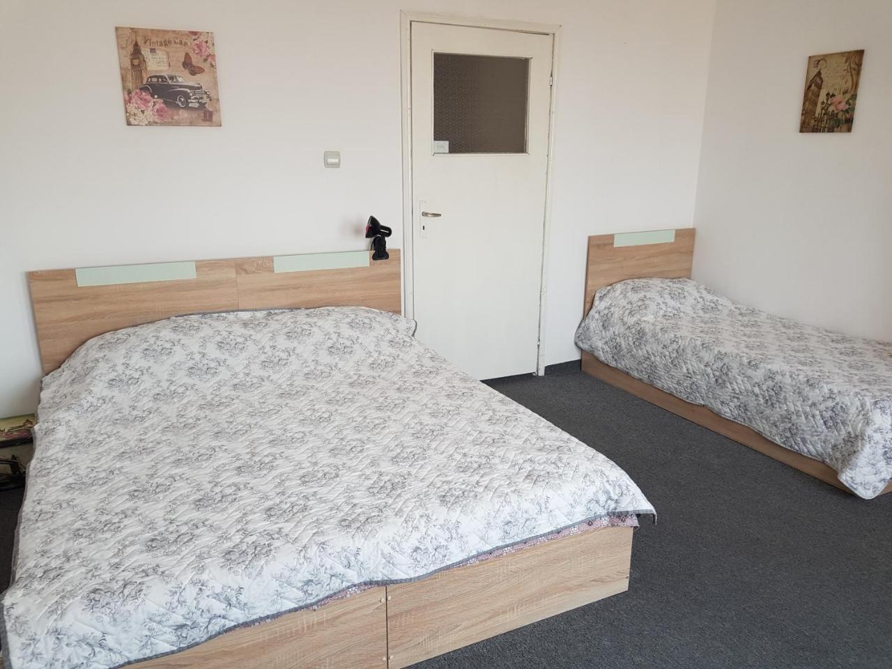 Guest Rooms Radost Balchik Eksteriør billede